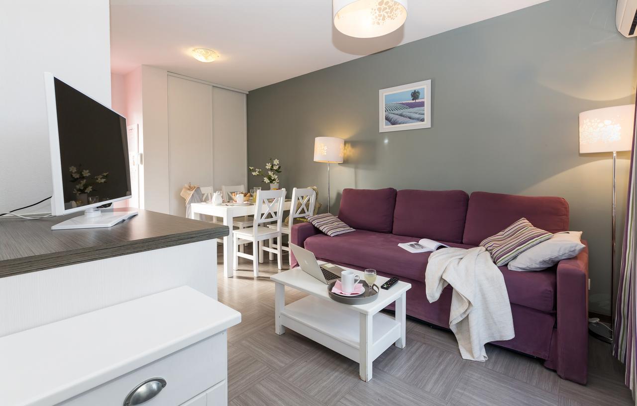 Residence Odalys Cote Provenceグレウー・レ・バン エクステリア 写真